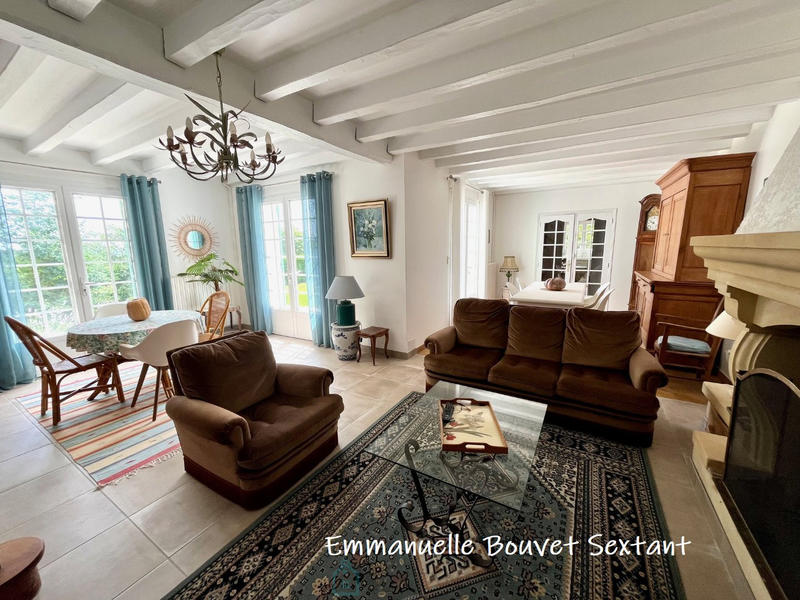 Maison - 187 m² - 7 pièces