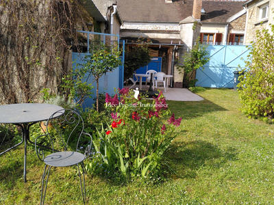 Maison - 233 m² - 11 pièces