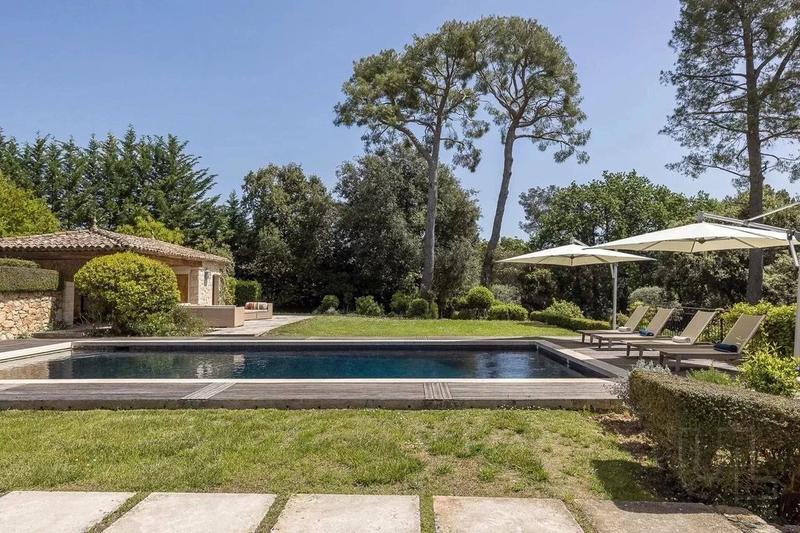 Bastide - 435 m² - 7 pièces