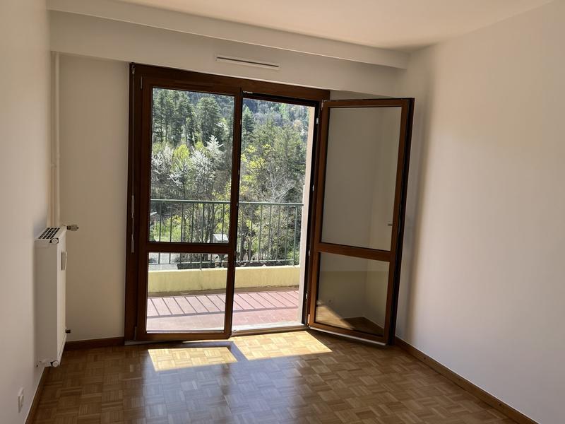 Appartement - 112 m² - 6 pièces