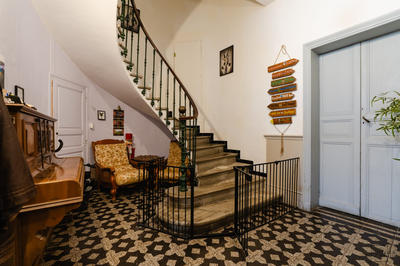 Maison - 349 m² - 12 pièces