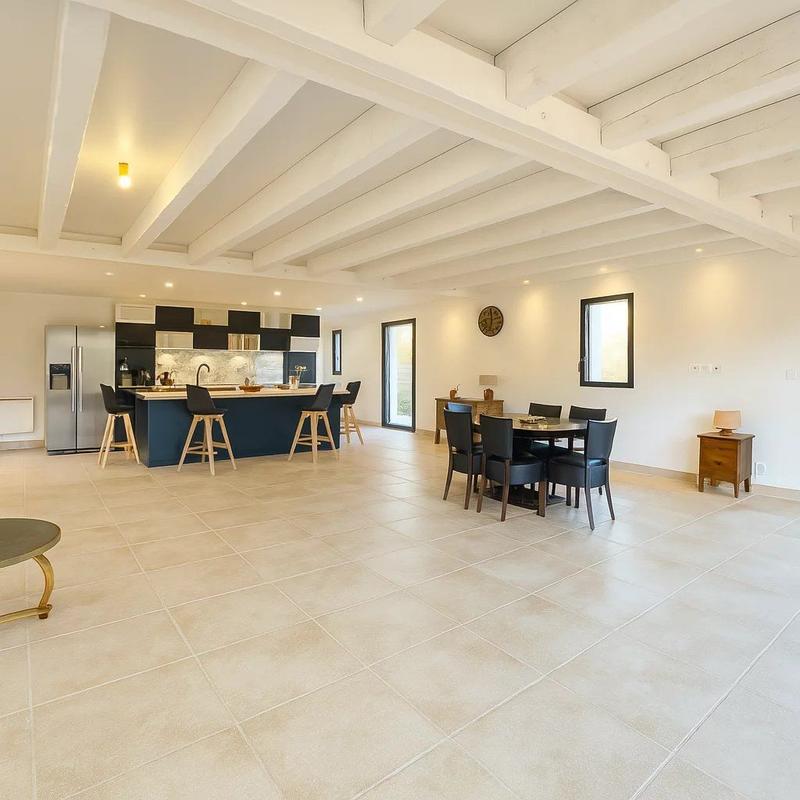 Maison - 160 m² - 6 pièces