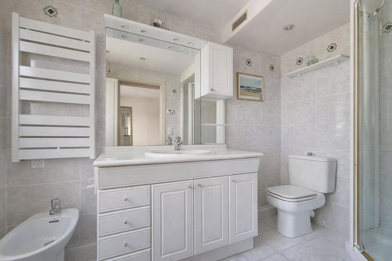 Duplex - 145 m² - 4 pièces