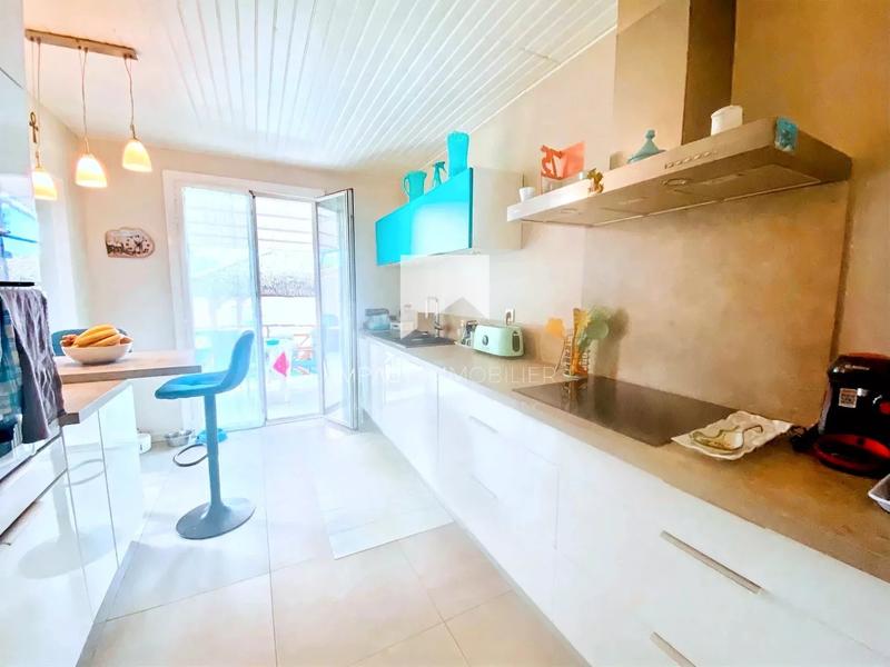 Maison - 98 m² - 4 pièces