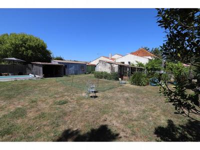 Maison - 189 m² - 13 pièces