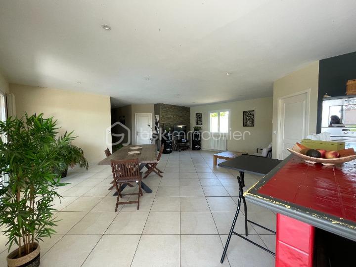 Villa - 146 m² - 5 pièces