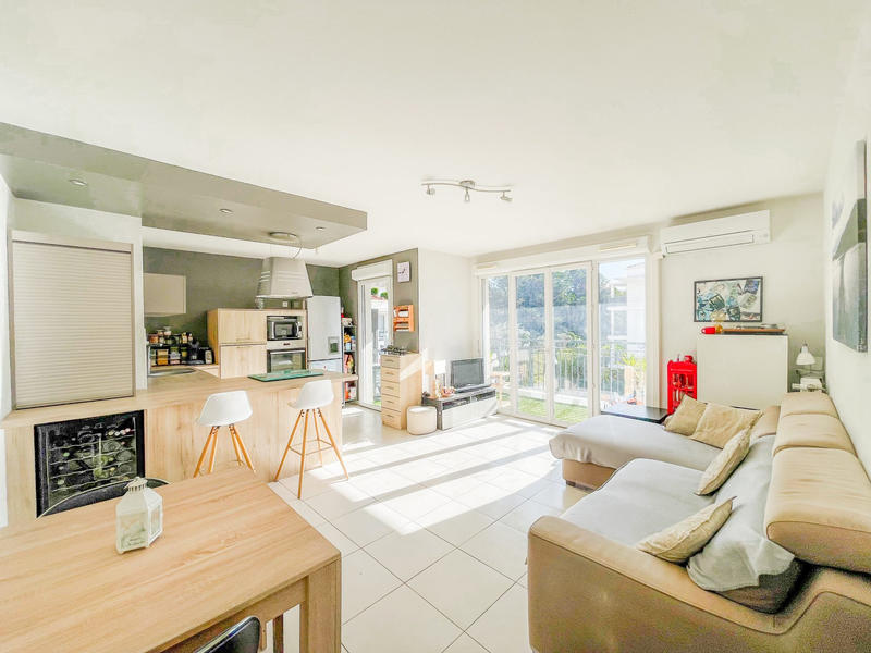 Appartement - 77 m² - 4 pièces