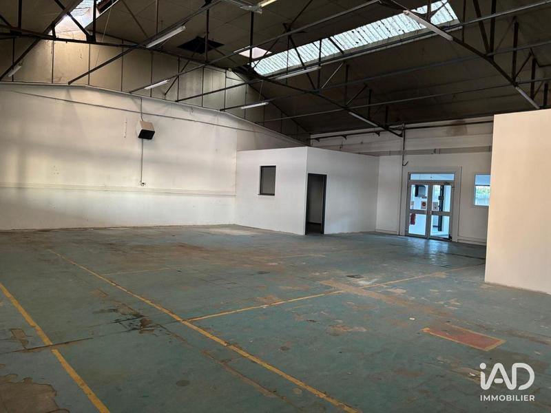 Local commercial - 305 m²