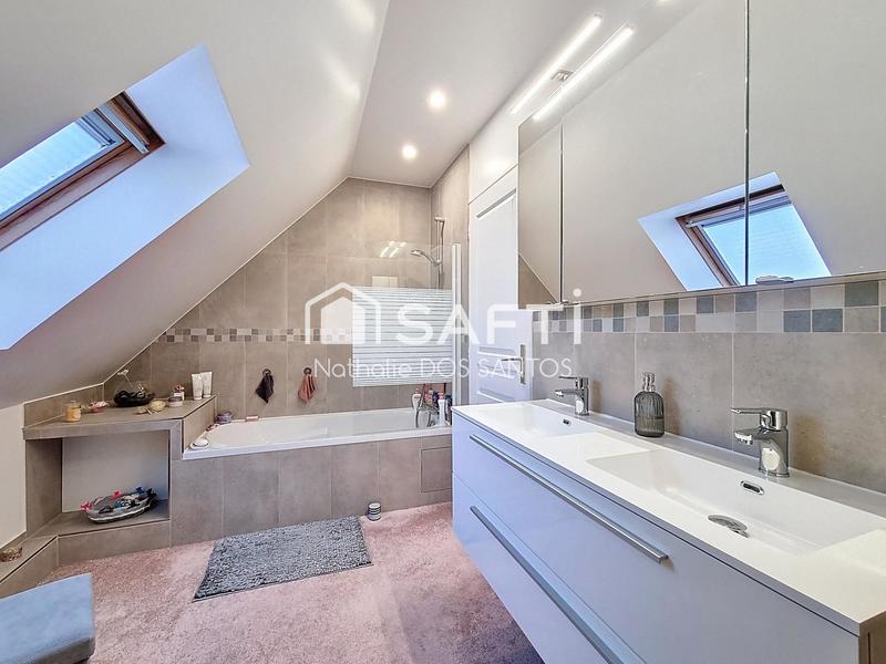 Maison - 145 m² - 7 pièces