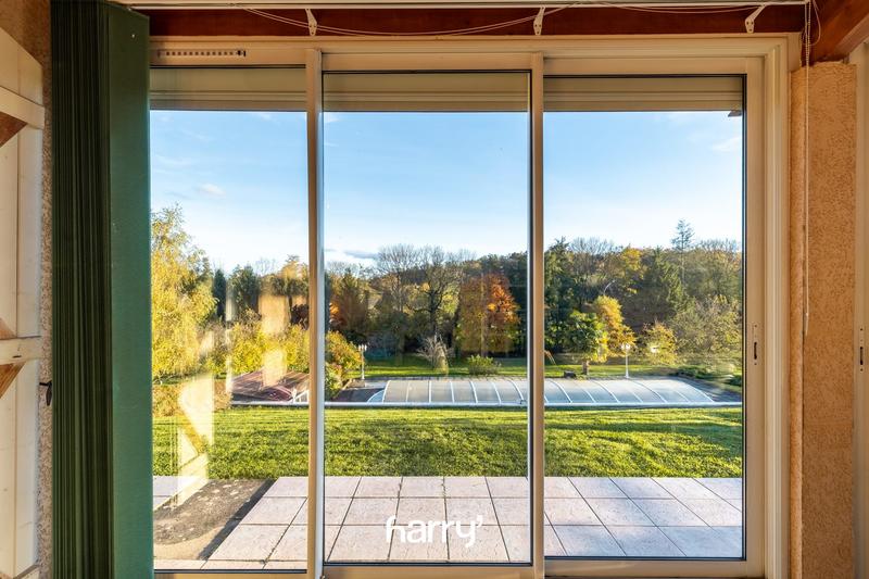 Maison - 350 m² - 13 pièces