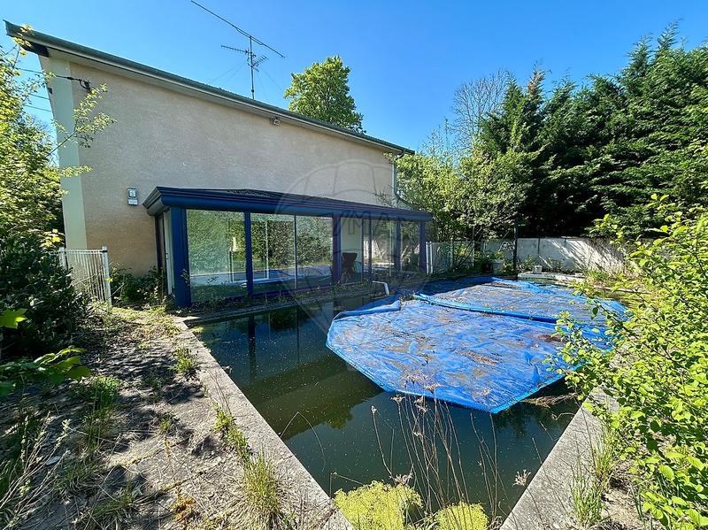 Maison - 100 m² - 5 pièces