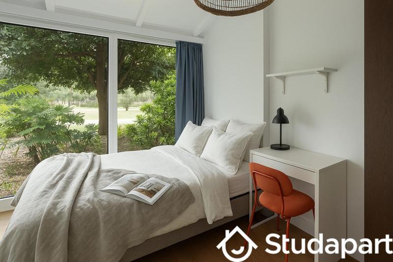 Chambre - 12 m² - 1 pièce