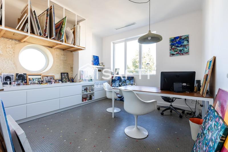 Maison - 320 m² - 11 pièces