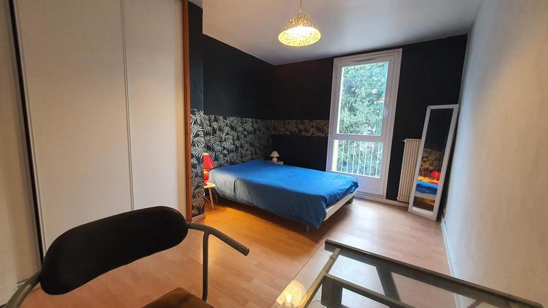 Appartement - 94 m² - 5 pièces