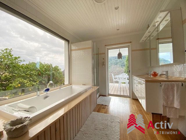 Villa - 145 m² - 5 pièces