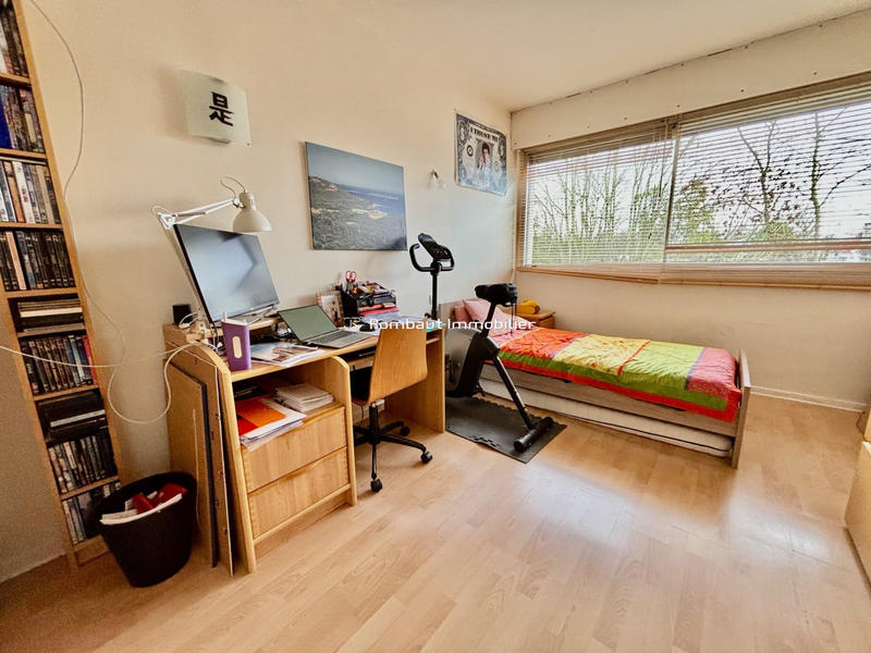 Appartement - 142 m² - 6 pièces