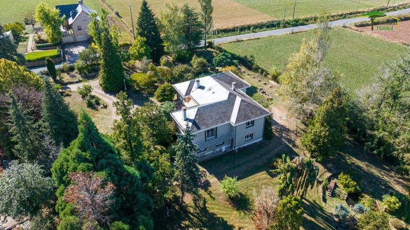 Maison bourgeoise - 376 m² - 8 pièces