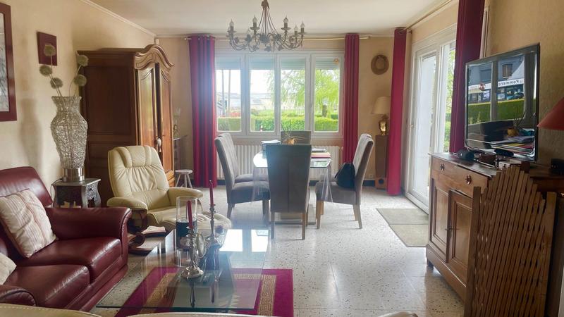 Maison traditionnelle - 162 m² - 6 pièces