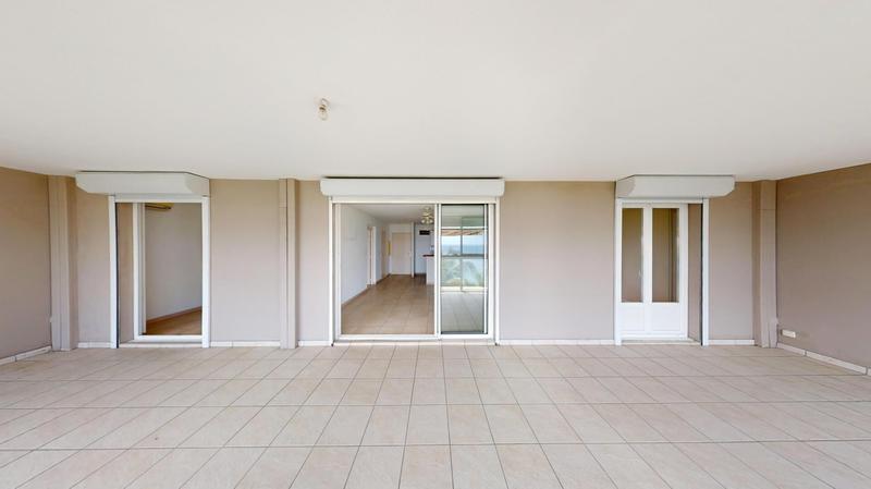 Appartement - 90 m² - 3 pièces