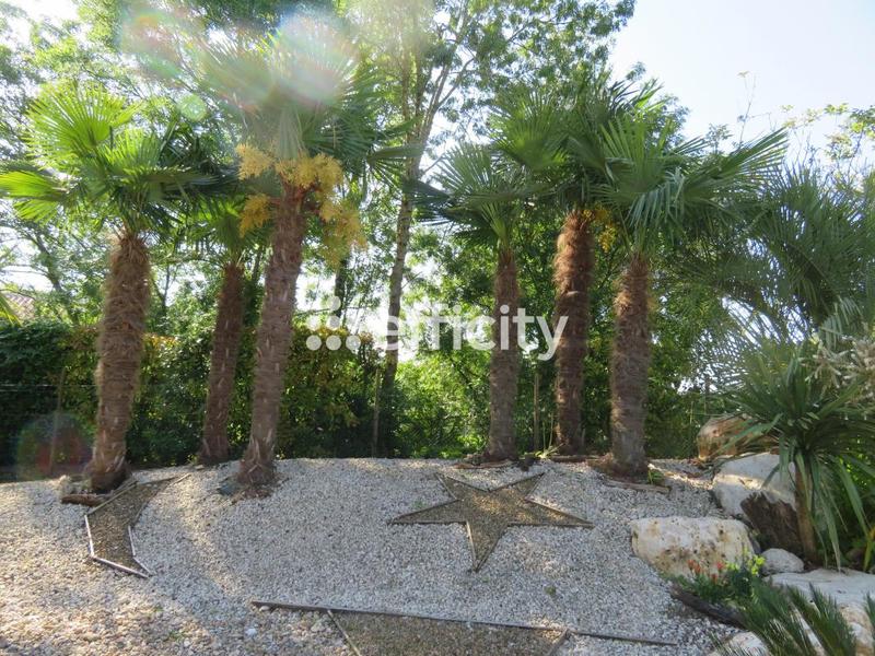 Maison - 212 m² - 7 pièces