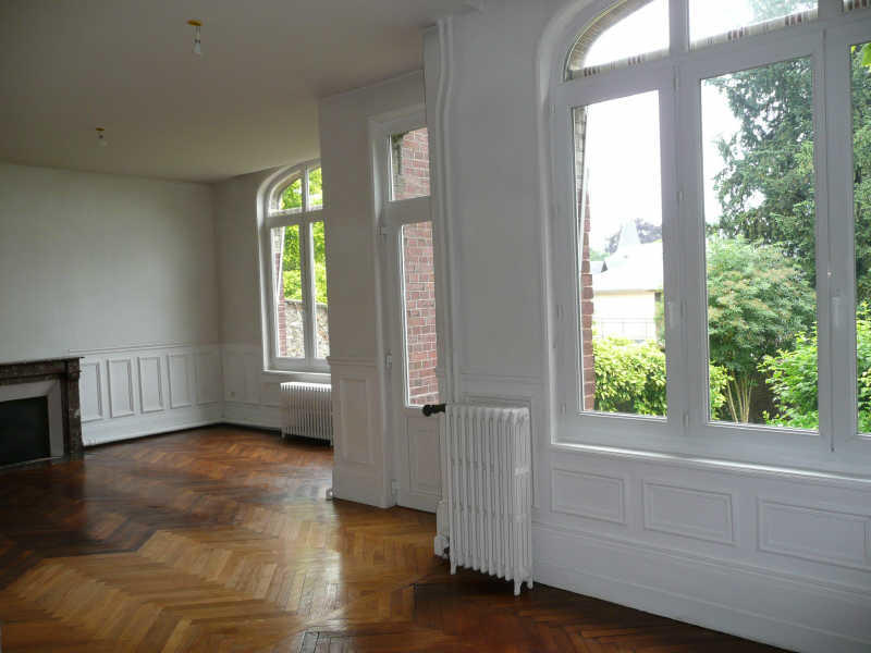 Maison - 157 m² - 9 pièces