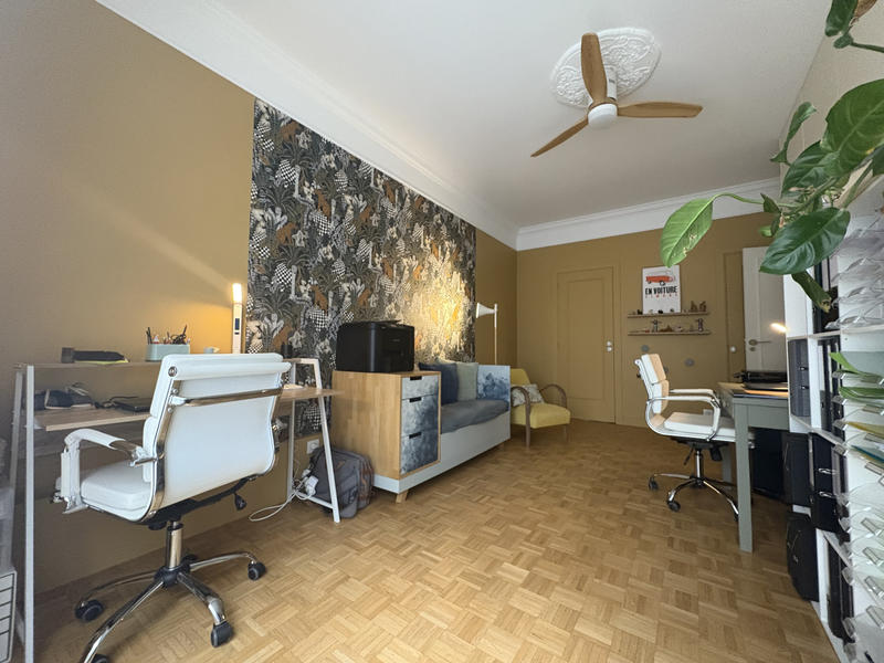 Appartement - 123 m² - 6 pièces