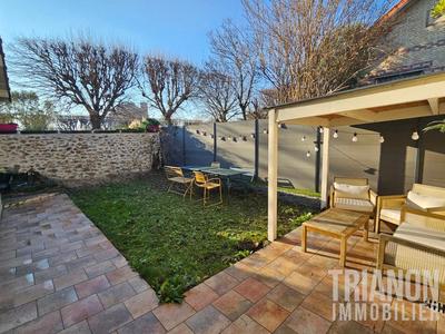 Maison de ville - 85 m² - 5 pièces