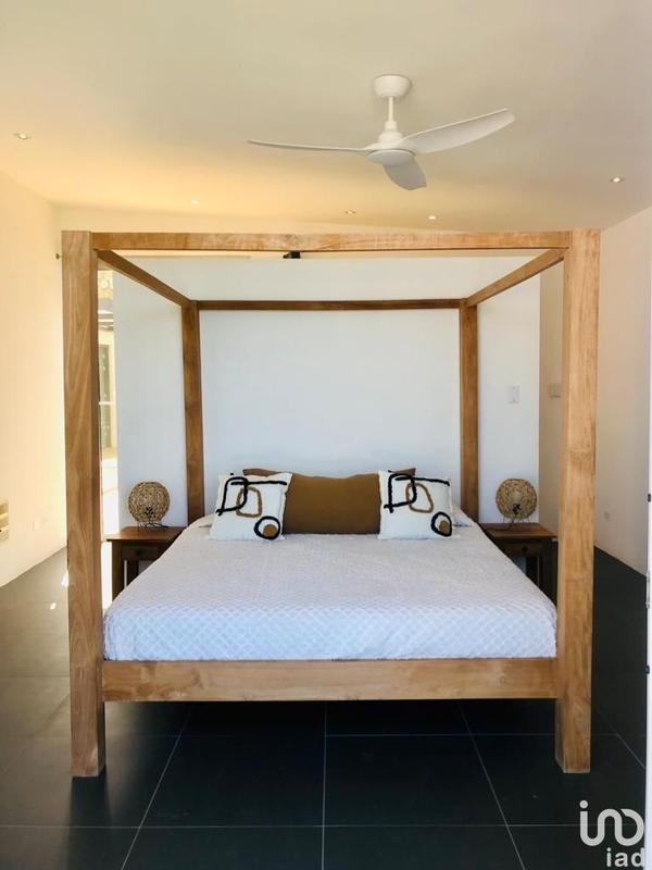 Maison - 200 m² - 5 pièces