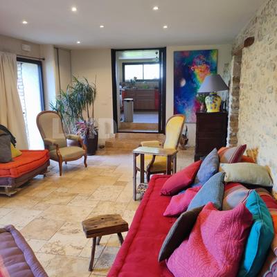 Propriété - 308 m² - 12 pièces