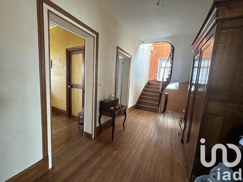 Maison - 258 m² - 8 pièces