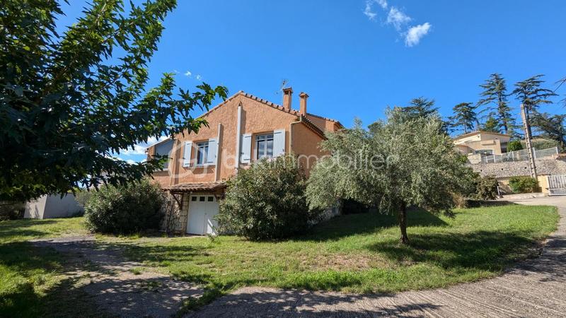 Villa - 160 m² - 7 pièces