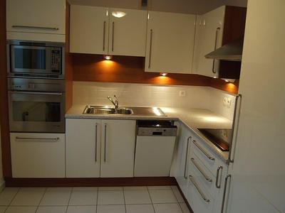 Appartement - 75 m² - 3 pièces