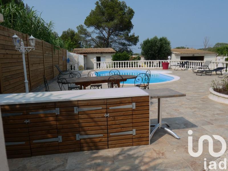 Maison - 260 m² - 10 pièces