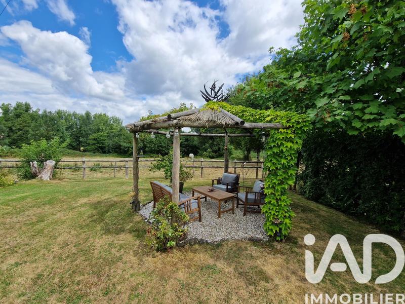 Maison - 366 m² - 10 pièces