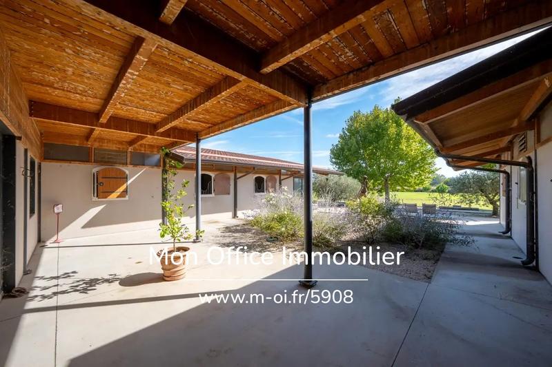 Maison - 340 m² - 7 pièces