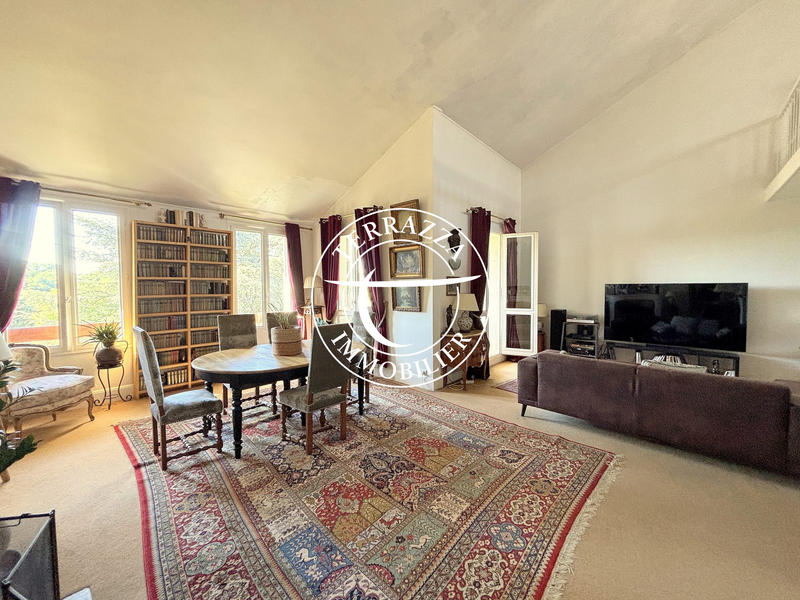 Duplex - 198 m² - 8 pièces