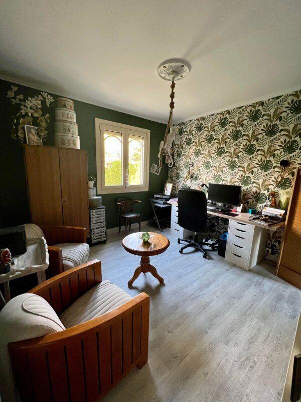 Maison - 380 m² - 12 pièces