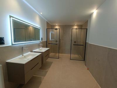 Chambre - 266 m² - 6 pièces