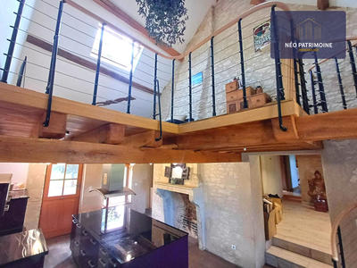 Maison - 205 m² - 9 pièces