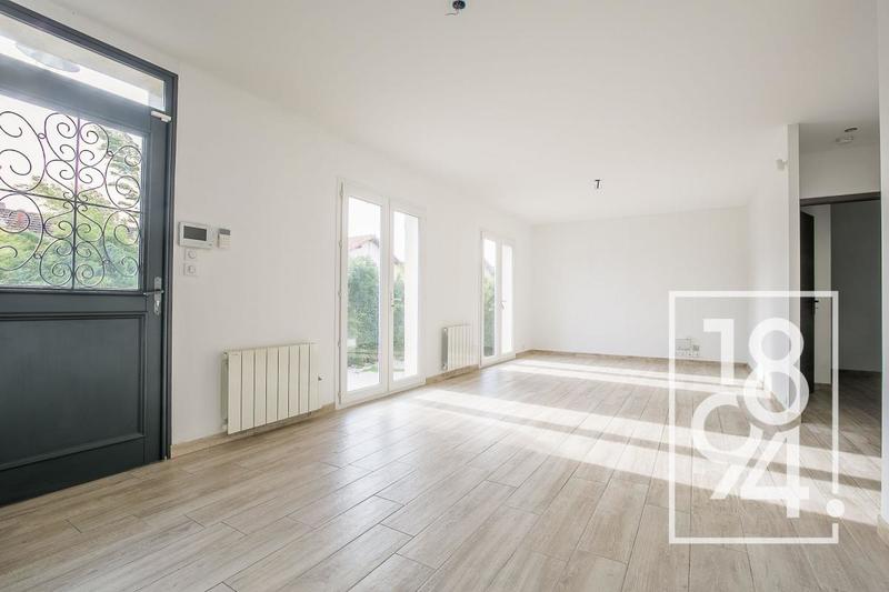 Maison - 92 m² - 4 pièces