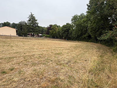 Terrain - 847 m²