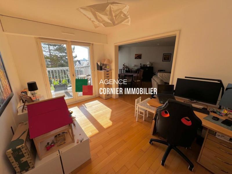 Appartement - 102 m² - 5 pièces