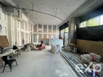 Fonds de commerce - Local commercial - 80 m²