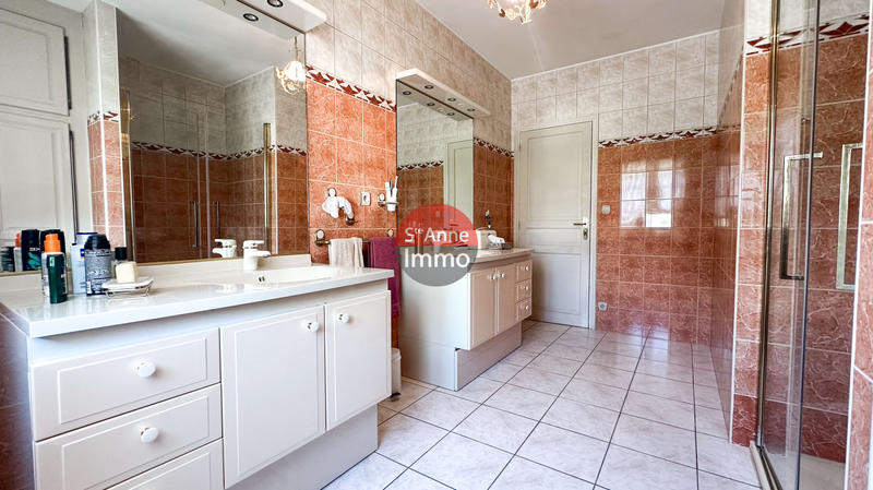 Maison de village - 190 m² - 8 pièces