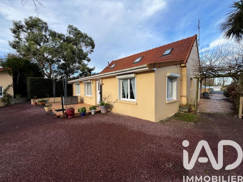 Maison - 325 m² - 13 pièces