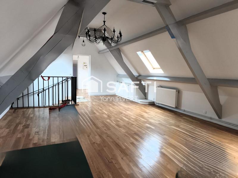 Maison - 210 m² - 7 pièces