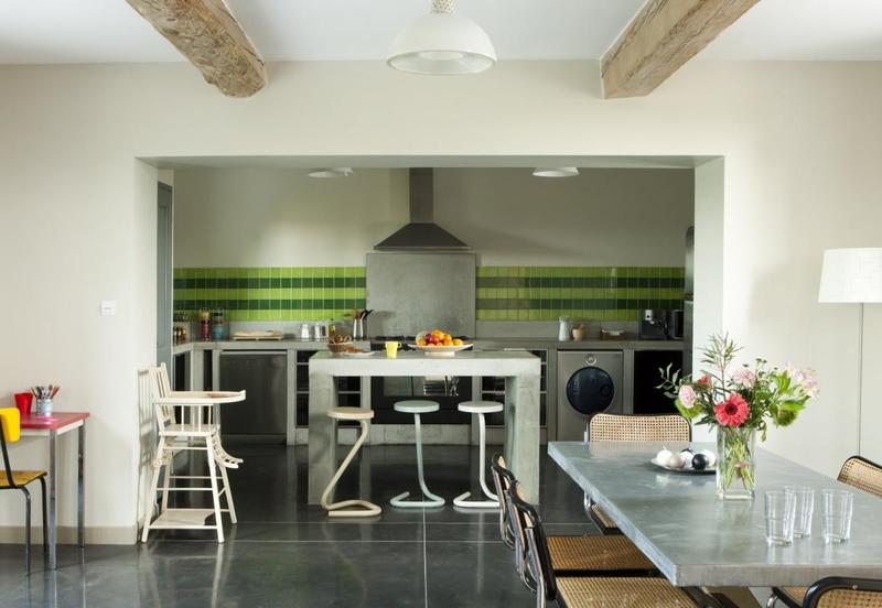 Propriété - 900 m² - 26 pièces