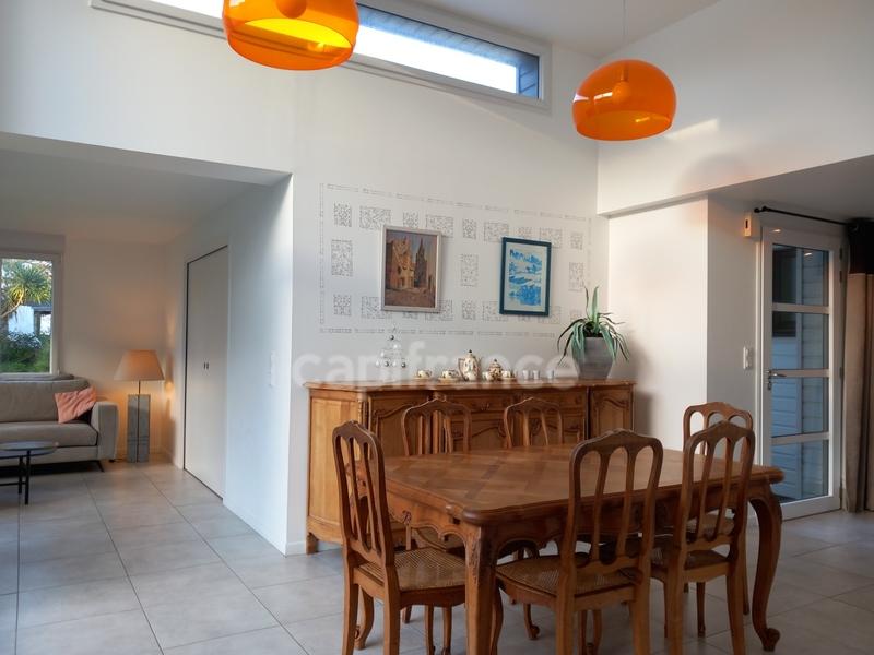 Maison - 140 m² - 7 pièces