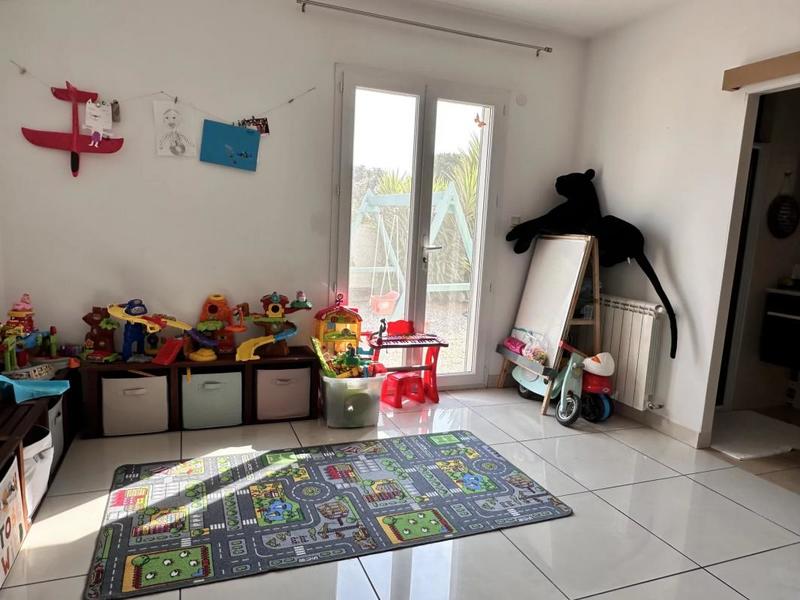 Maison - 180 m² - 8 pièces