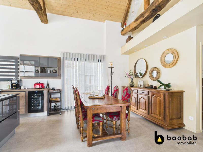 Maison - 147 m² - 3 pièces